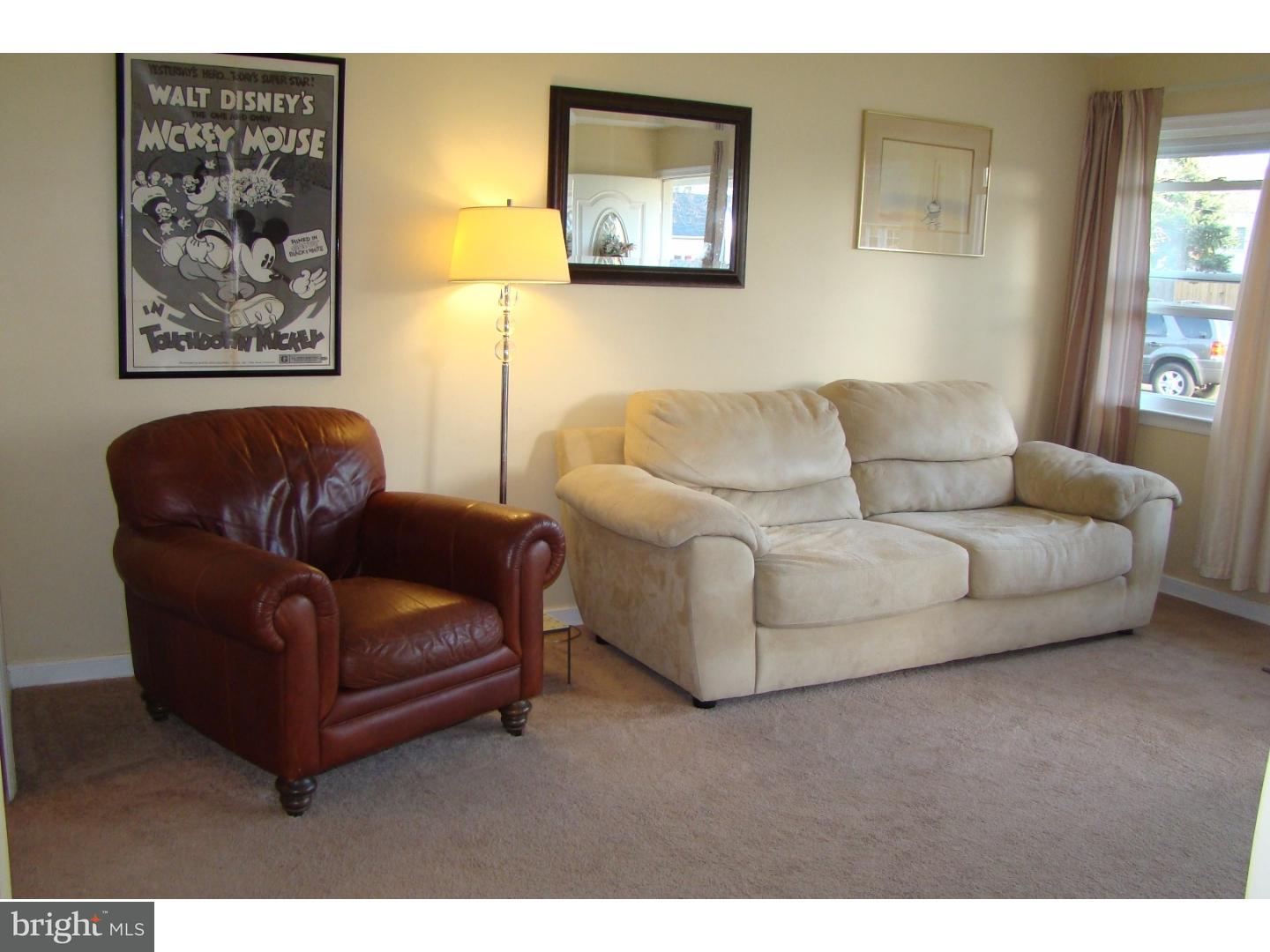 6 Drexel Road Hatboro, PA 19040 - Photo 4 of 25 Living Room