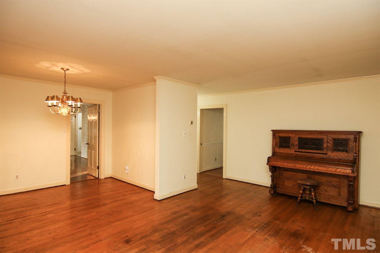 2181 Brogden Road Smithfield, NC 27577 - Photo 6 of 25 Gallery Image 6