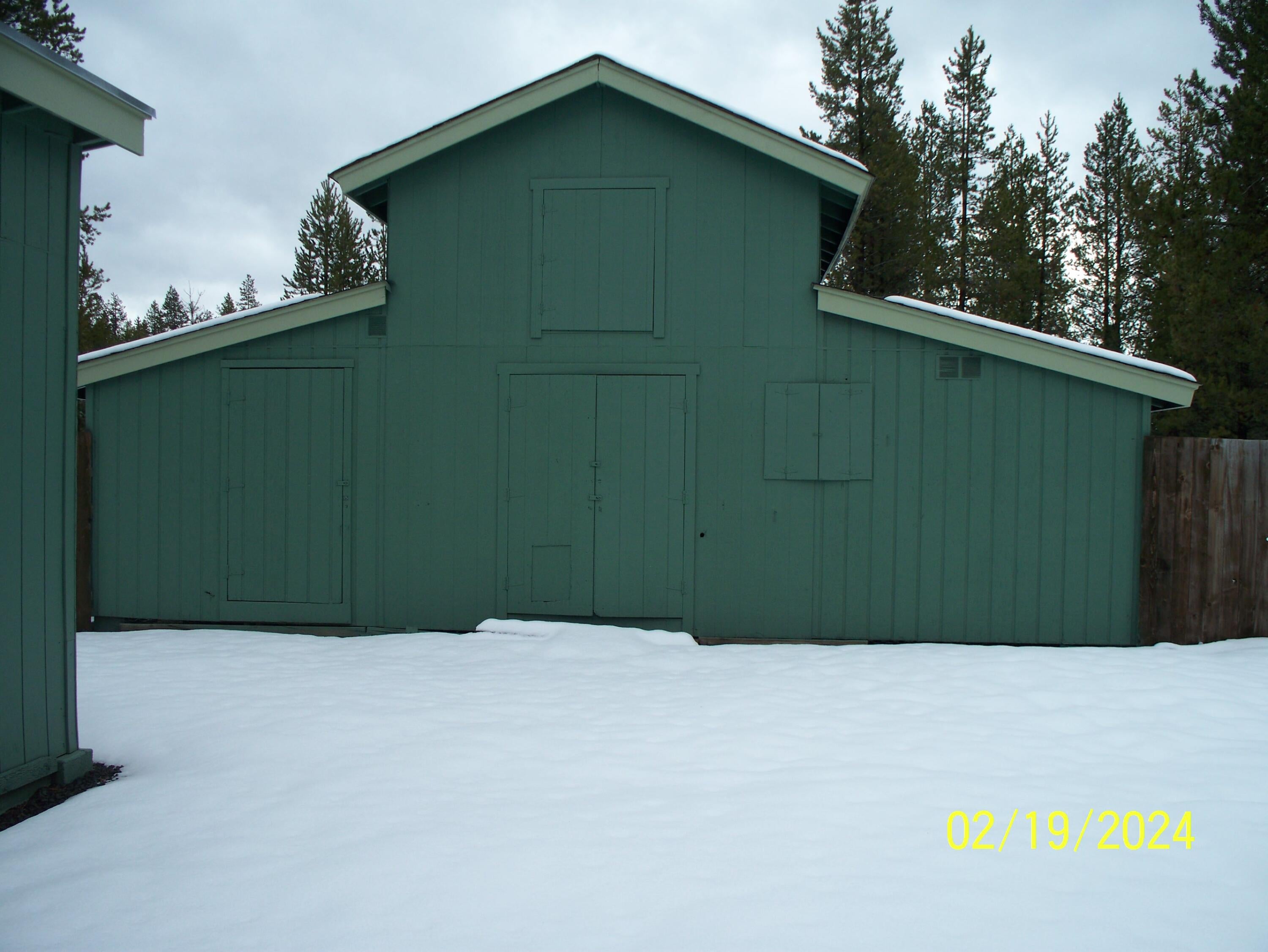 16237 Dyke Road La Pine, OR 97739 - Photo 7 of 33 Barn