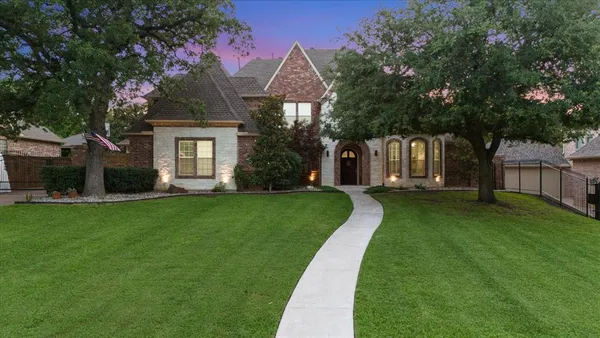 $1,325,000 | 7000 Shalimar Court, Colleyville, TX 76034