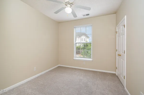 $184,000 | 3009 Winston Drive, Unit 90, Burlington, NC 27215