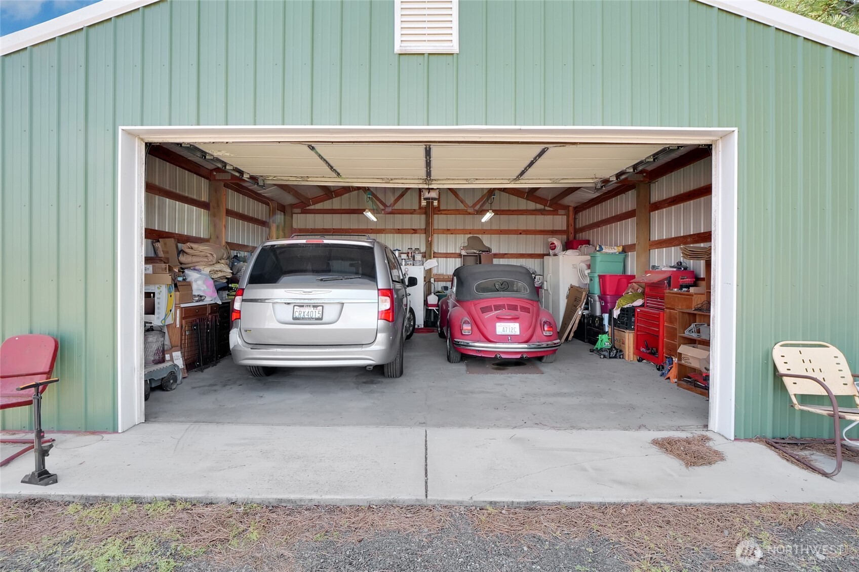 9630 Rd H.8 Northeast Moses Lake, WA 98837 - Photo 29 of 39 a view of a garage