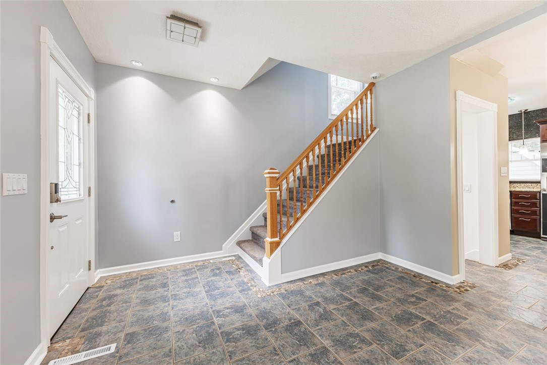 43 Harding Road Rochester, NY 14612 - Photo 5 of 43