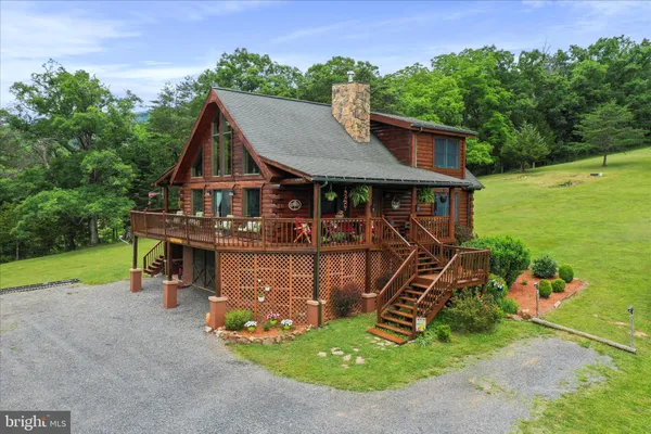$425,000 | 141 Rose Patch Drive, Upper Tract, WV 26866