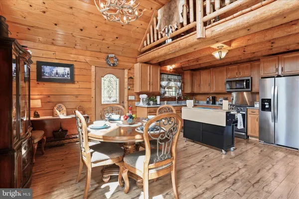 $425,000 | 141 Rose Patch Drive, Upper Tract, WV 26866