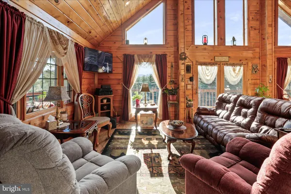 $425,000 | 141 Rose Patch Drive, Upper Tract, WV 26866