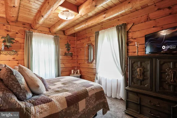 $425,000 | 141 Rose Patch Drive, Upper Tract, WV 26866