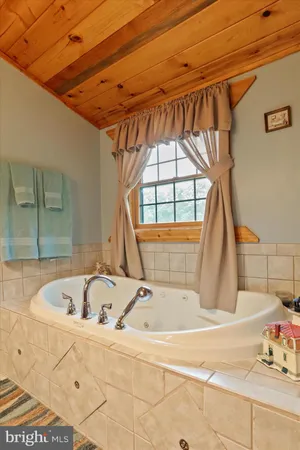 $425,000 | 141 Rose Patch Drive, Upper Tract, WV 26866