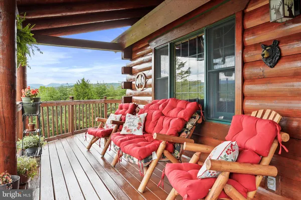 $425,000 | 141 Rose Patch Drive, Upper Tract, WV 26866