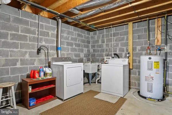 $425,000 | 141 Rose Patch Drive, Upper Tract, WV 26866