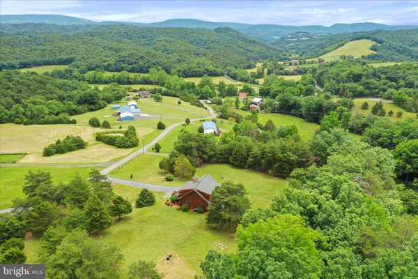 $425,000 | 141 Rose Patch Drive, Upper Tract, WV 26866