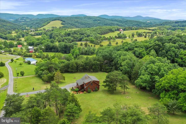 $425,000 | 141 Rose Patch Drive, Upper Tract, WV 26866