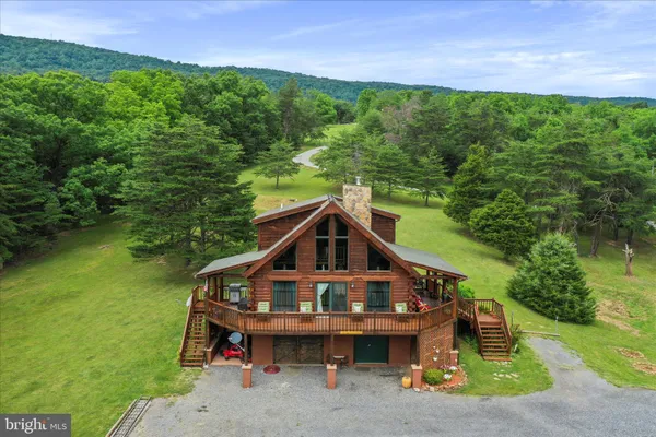 $425,000 | 141 Rose Patch Drive, Upper Tract, WV 26866