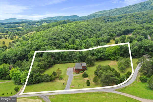 $425,000 | 141 Rose Patch Drive, Upper Tract, WV 26866