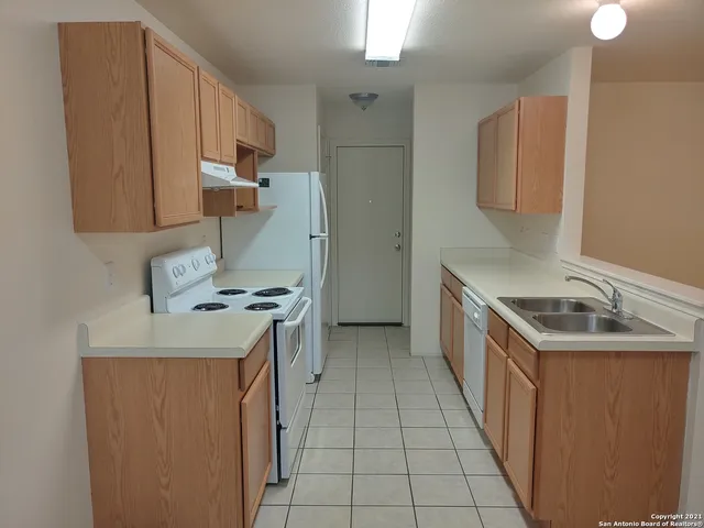 $1,225 | 9021 Maverick Draw, San Antonio, TX 78250