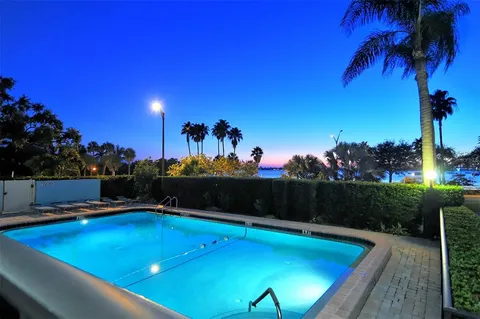 a view of a tennis court