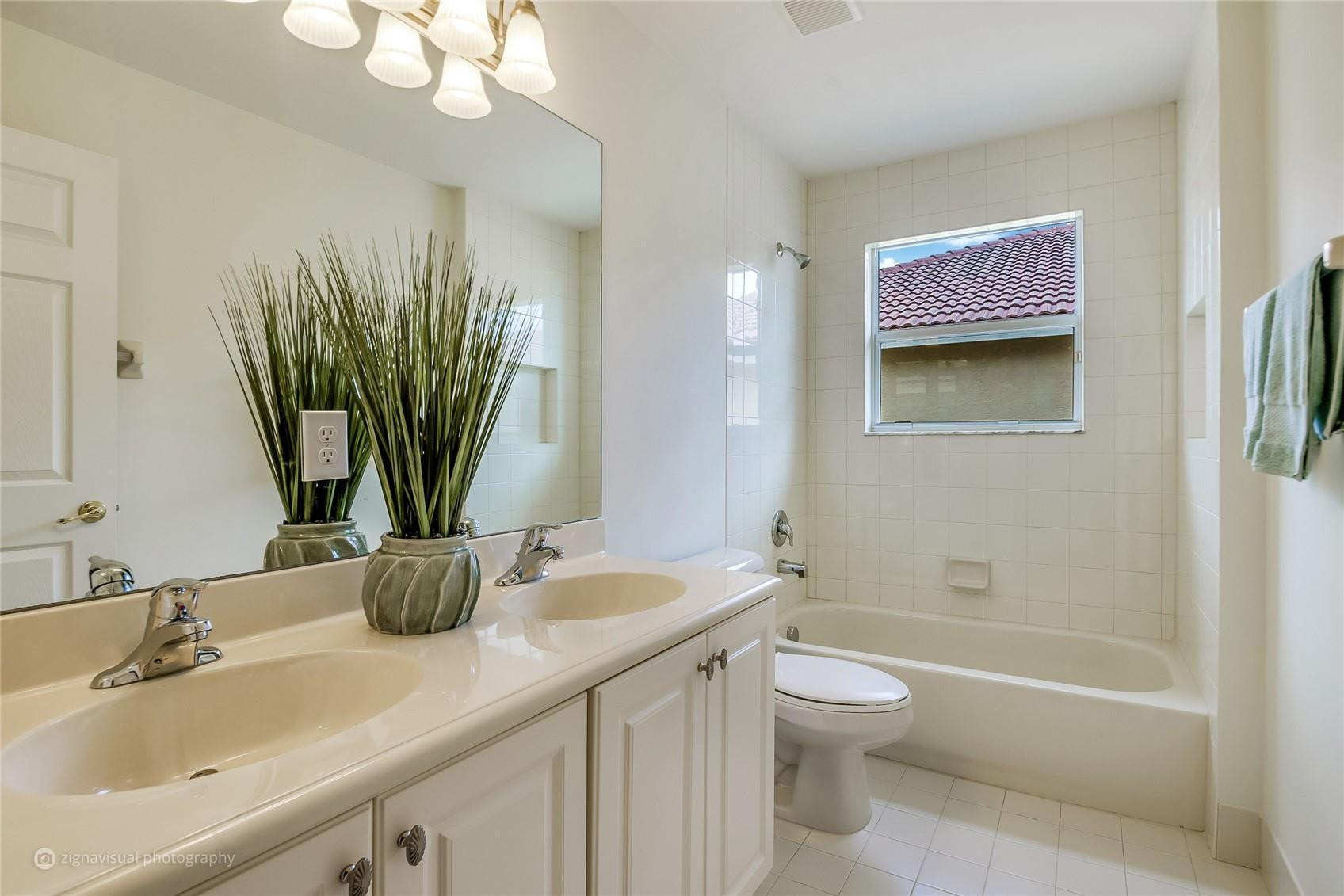 17516 Southwest 48th Street Miramar, FL 33029 - Photo 8 of 13 Photo 8