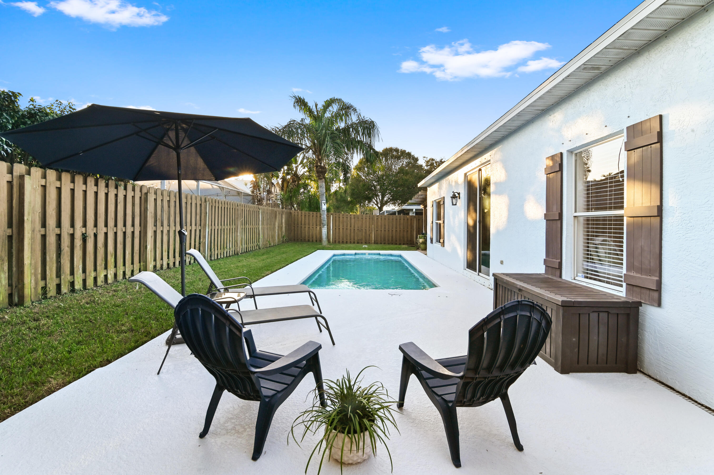 6262 Drake Street Jupiter, FL 33458 - Photo 6 of 33 31 Patio 04