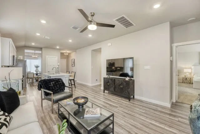 $320,000 | 200 Coda Crossing, Georgetown, TX 78633