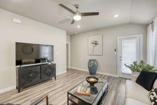 $320,000 | 200 Coda Crossing, Georgetown, TX 78633