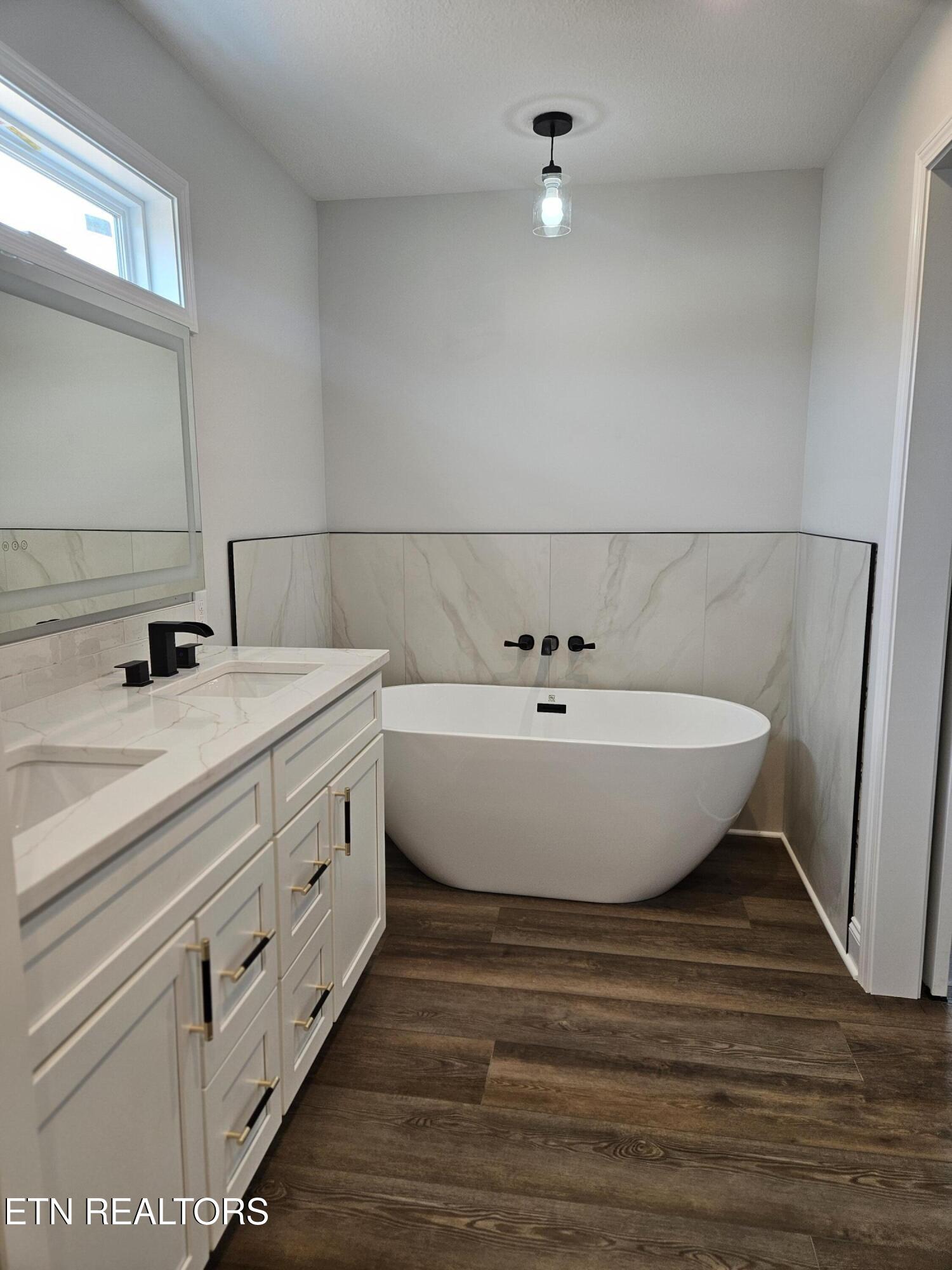 254 Thompson Road Madisonville, TN 37354 - Photo 8 of 15 20250808_123342