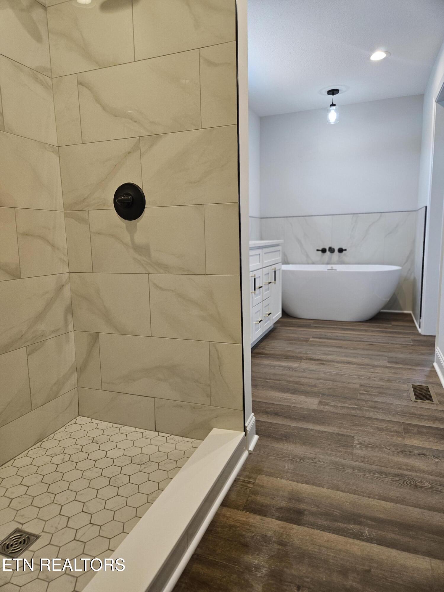 254 Thompson Road Madisonville, TN 37354 - Photo 9 of 15 20250808_123329