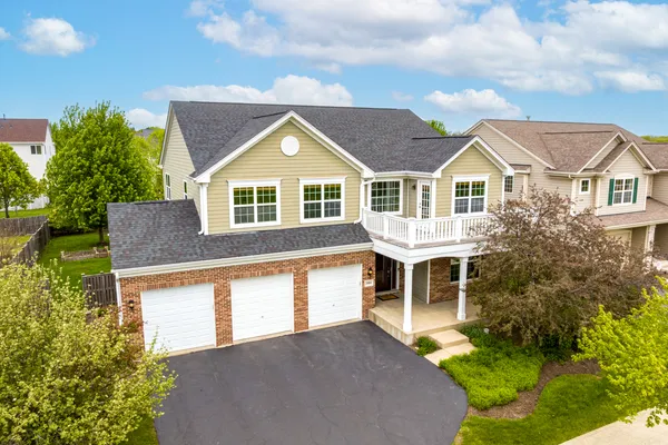 $550,000 | 2984 Shamrock Circle, Elgin, IL 60124