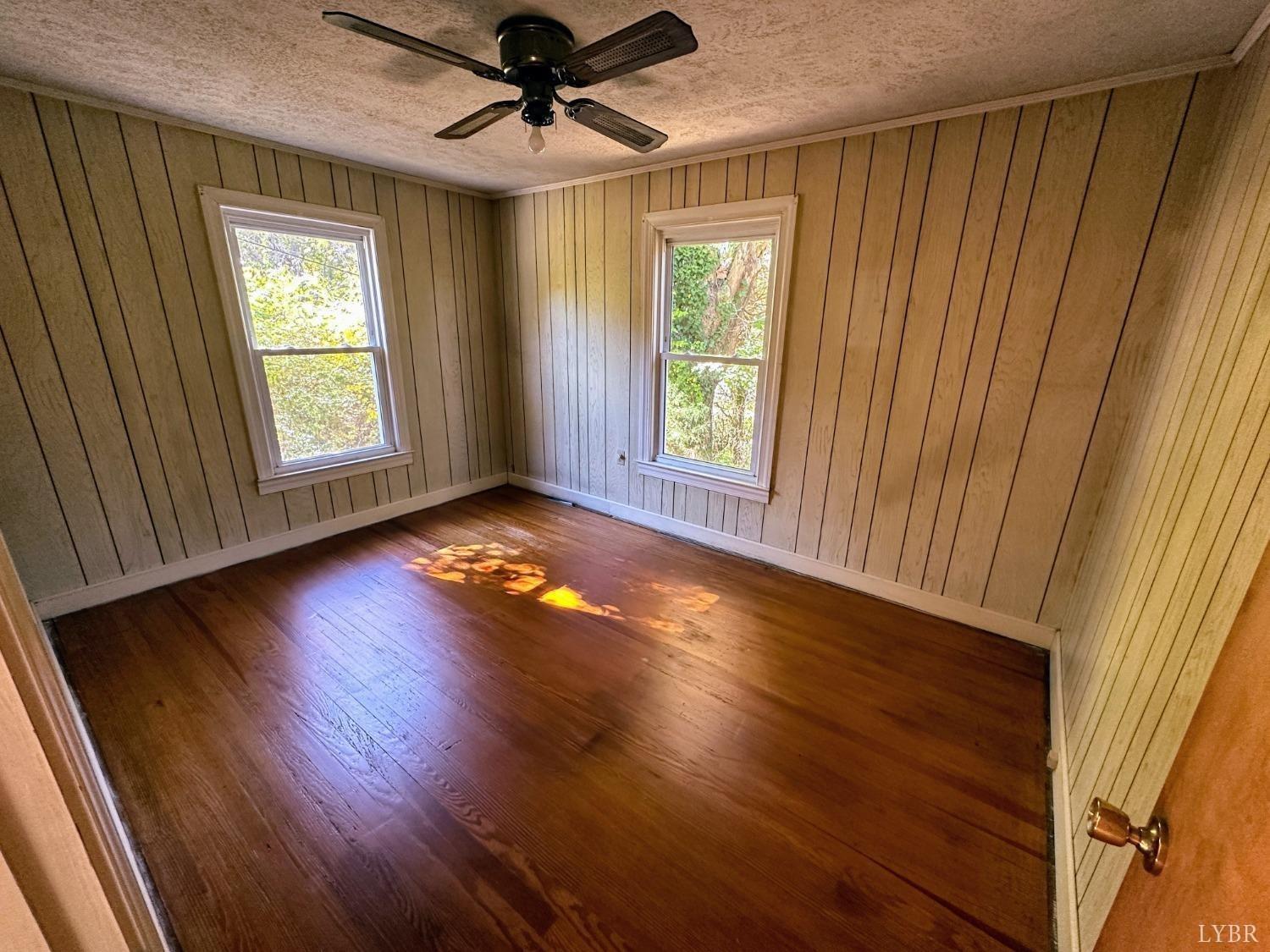 1279 Lynch Road Altavista, VA 24517 - Photo 9 of 32 Gallery Image 9