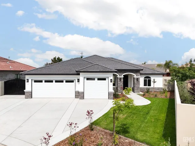 $644,500 | Undisclosed Address, Shafter, CA 93263