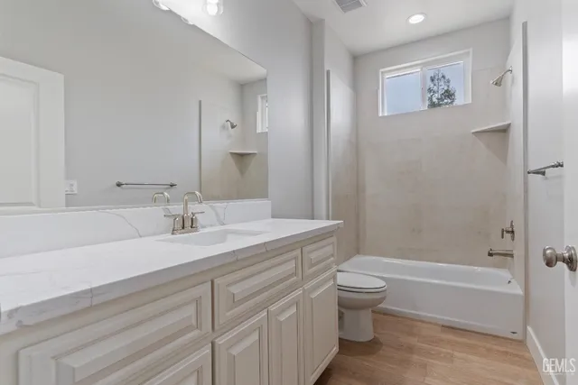 $644,500 | Undisclosed Address, Shafter, CA 93263