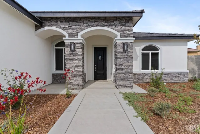 $644,500 | Undisclosed Address, Shafter, CA 93263