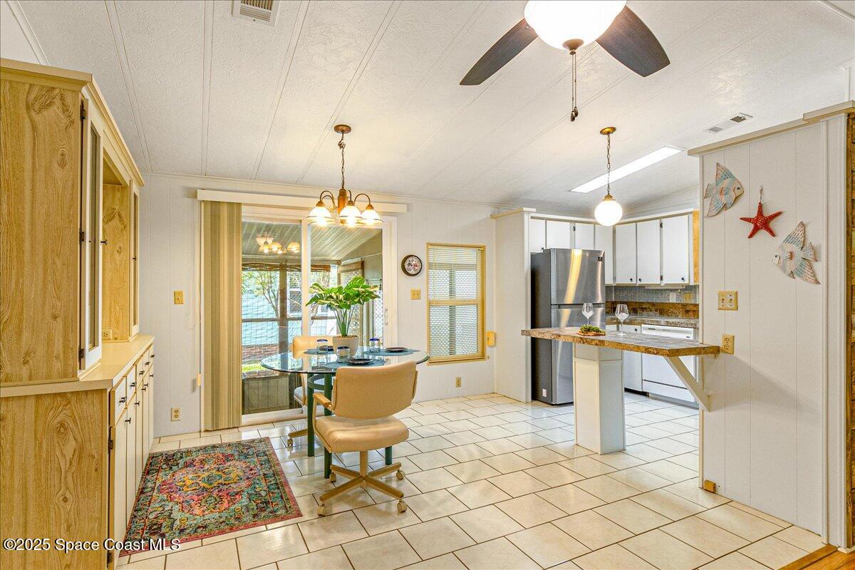 1961 Mango Street Northeast Palm Bay, FL 32905 - Photo 5 of 16 24-1961-Mango-214