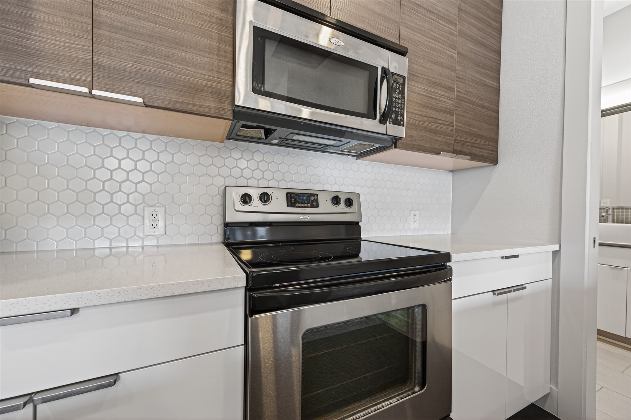 207 Pierce Street, Unit 307 Houston, TX 77002 - Photo 11 of 33