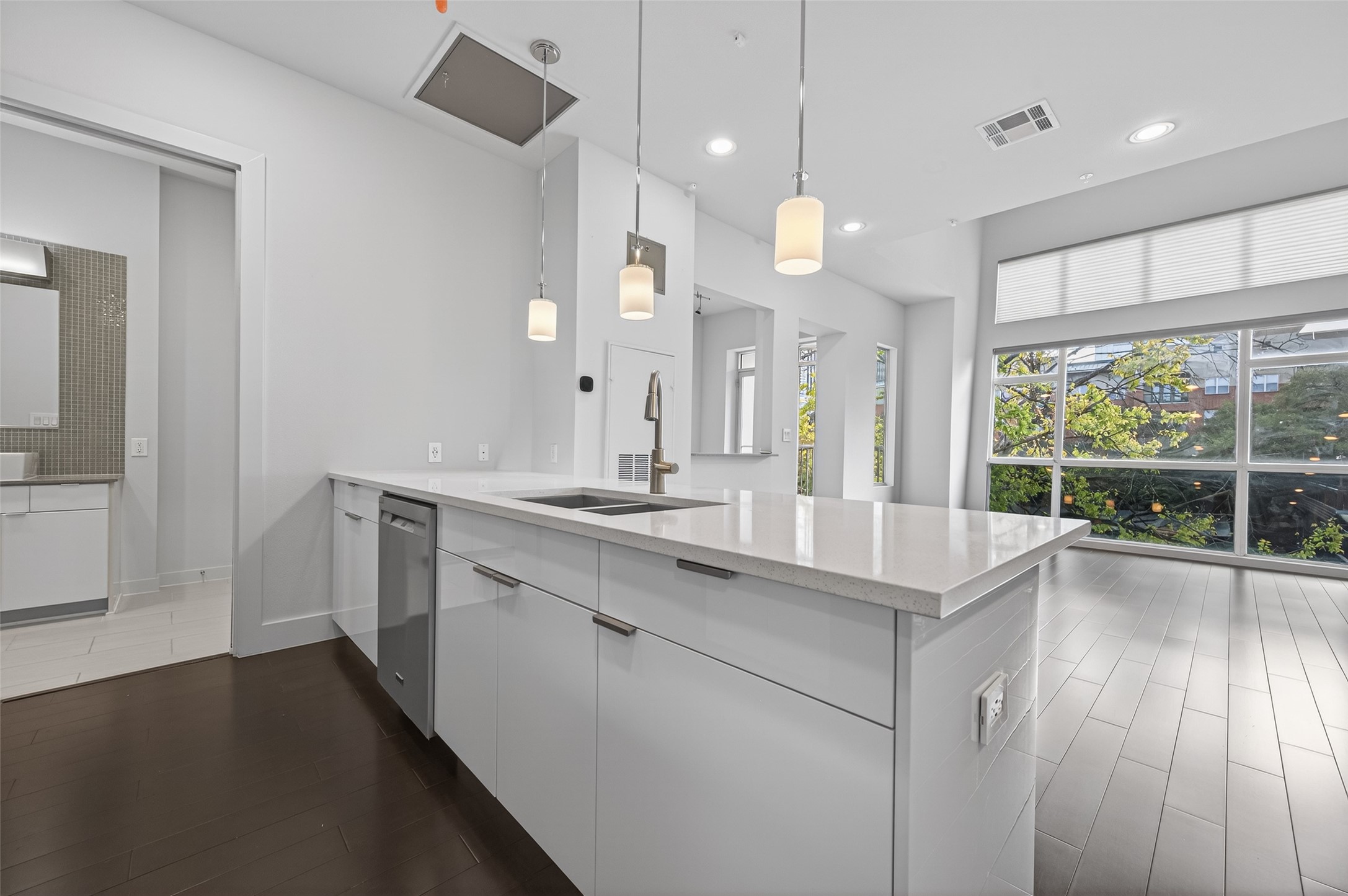 207 Pierce Street, Unit 307 Houston, TX 77002 - Photo 13 of 33