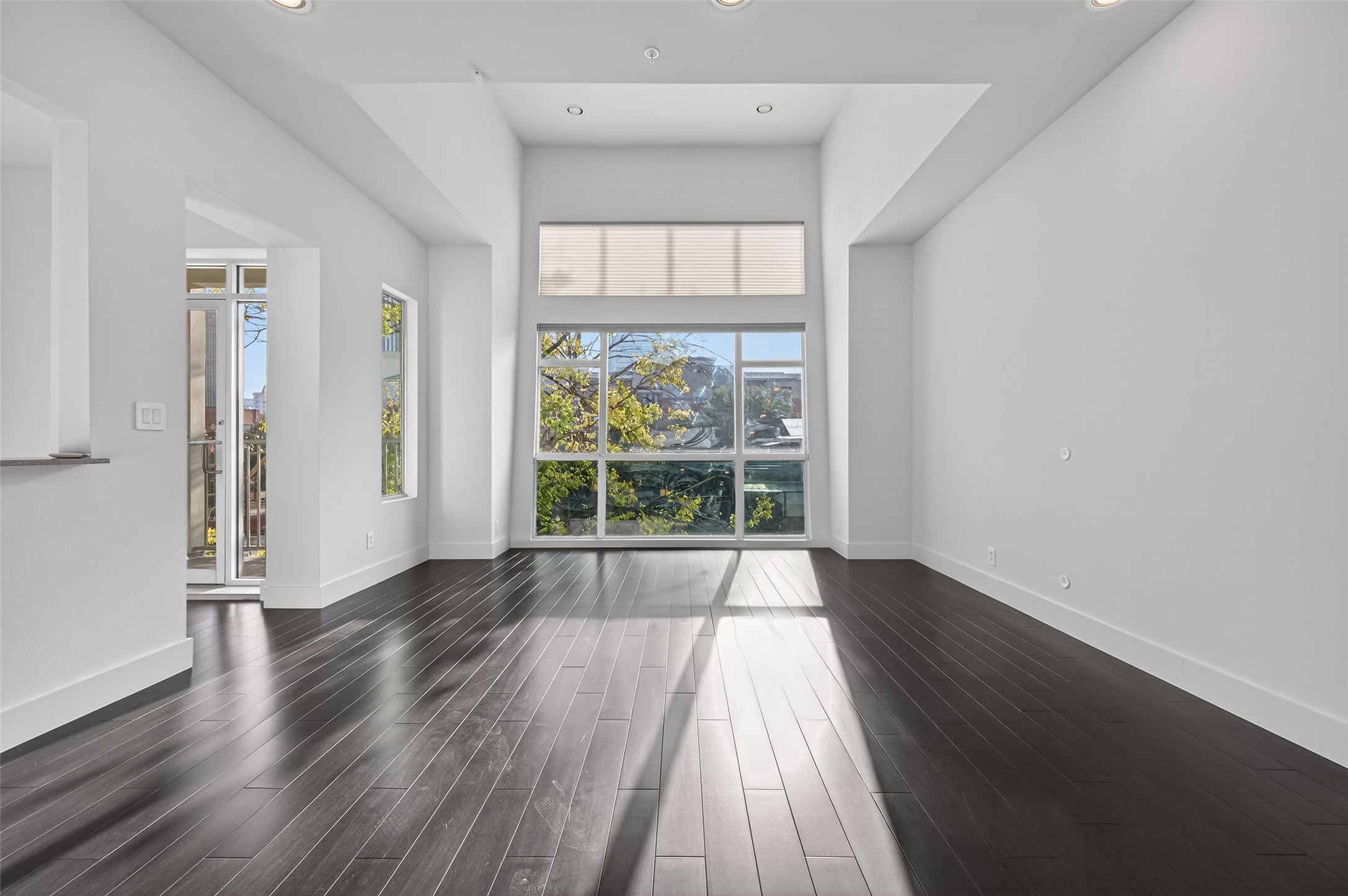 207 Pierce Street, Unit 307 Houston, TX 77002 - Photo 16 of 33