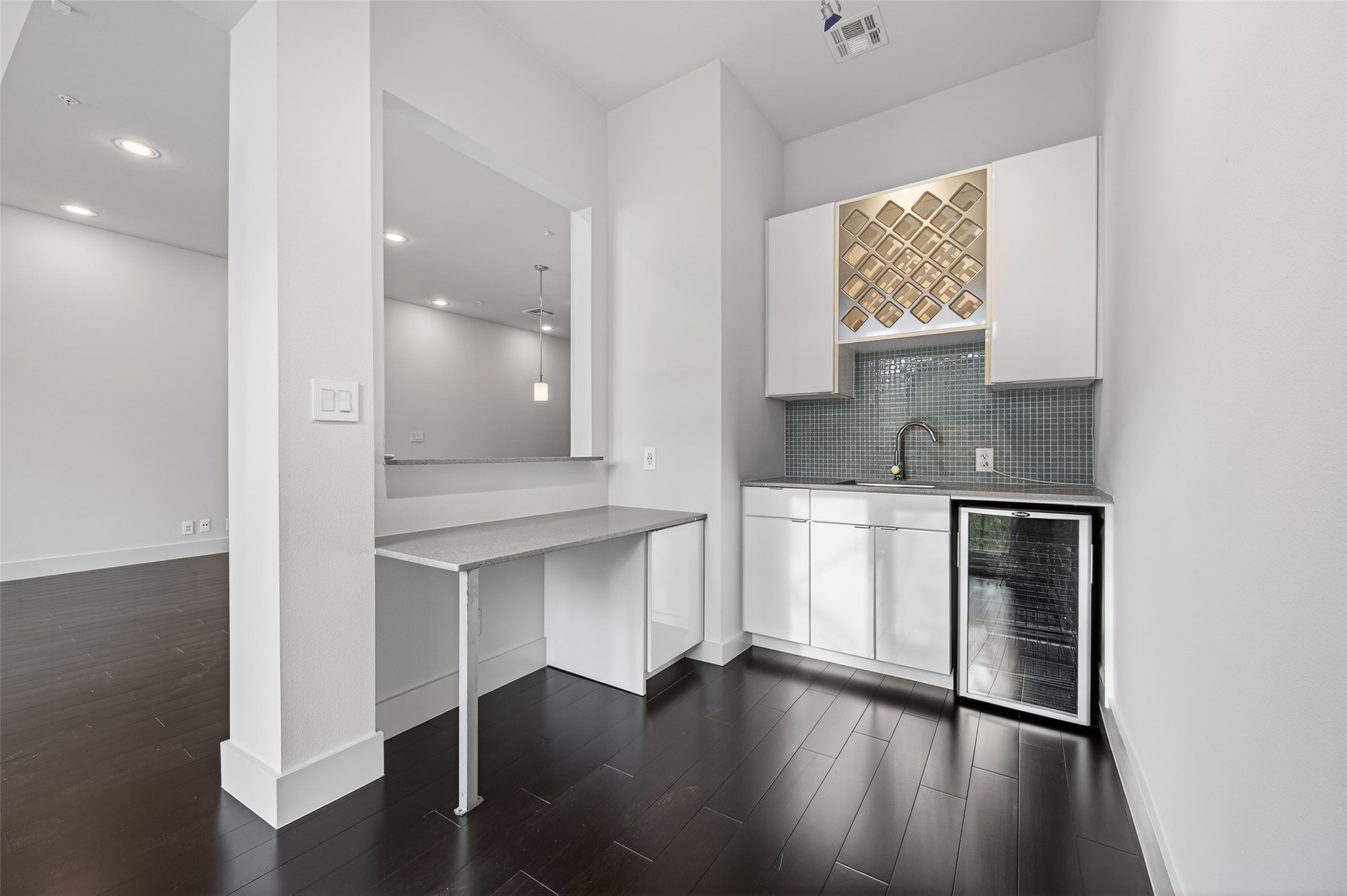 207 Pierce Street, Unit 307 Houston, TX 77002 - Photo 20 of 33