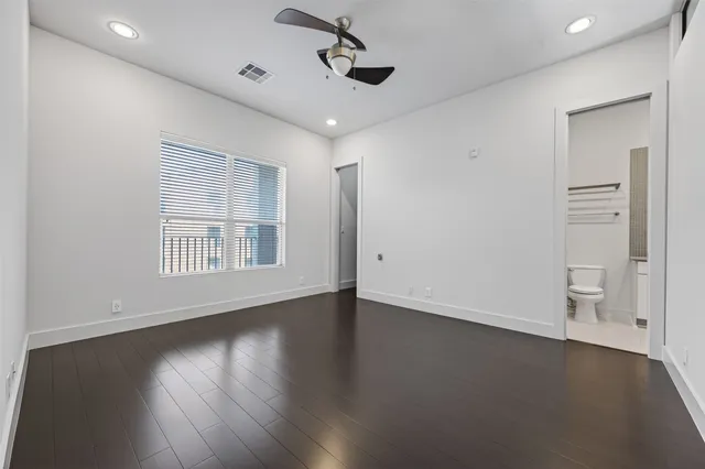 $260,000 | 207 Pierce Street, Unit 307, Houston, TX 77002