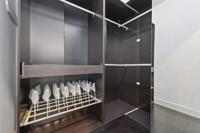 $260,000 | 207 Pierce Street, Unit 307, Houston, TX 77002