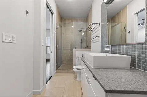 $260,000 | 207 Pierce Street, Unit 307, Houston, TX 77002