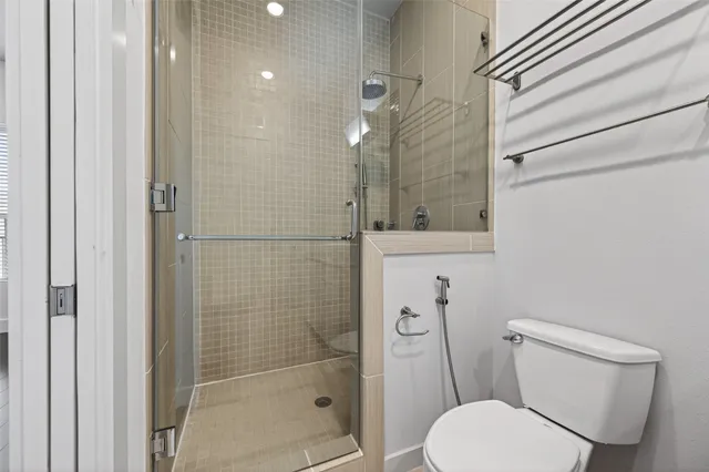 $260,000 | 207 Pierce Street, Unit 307, Houston, TX 77002