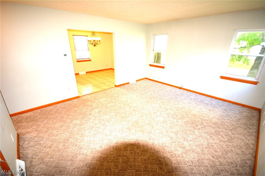 347 Gulf Road Elyria, OH 44035 - Photo 10 of 23