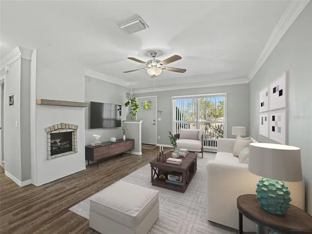 $315,000 | 2007 Paladin Court, Valrico, FL 33594