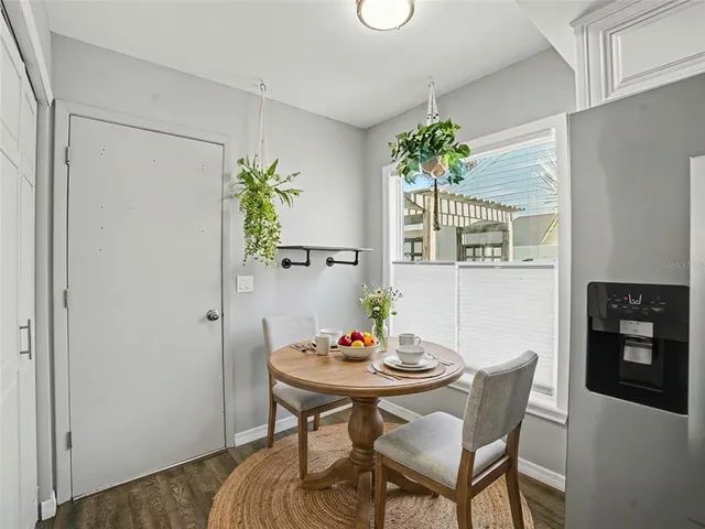 $315,000 | 2007 Paladin Court, Valrico, FL 33594