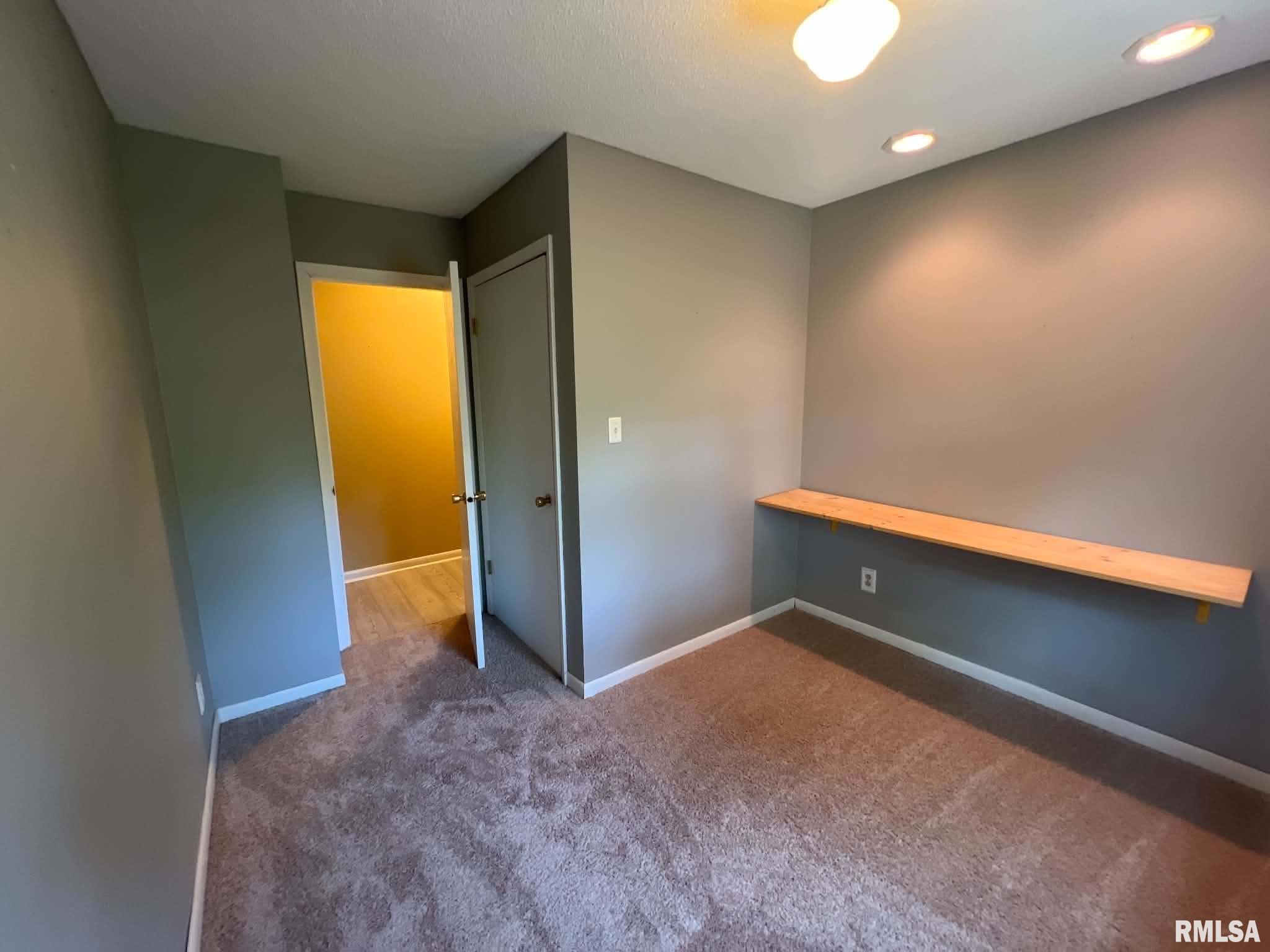 292 Jana Road Macomb, IL 61455 - Photo 19 of 39