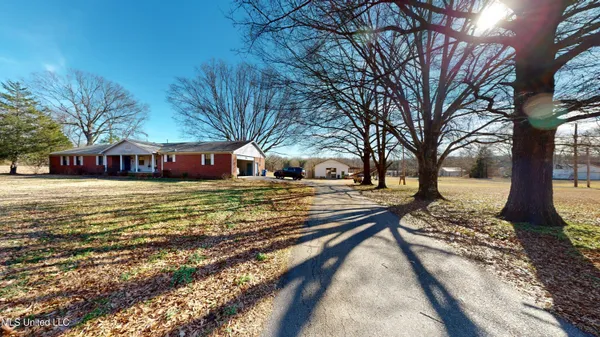 $280,000 | 2565 Odom Road, Hernando, MS 38632