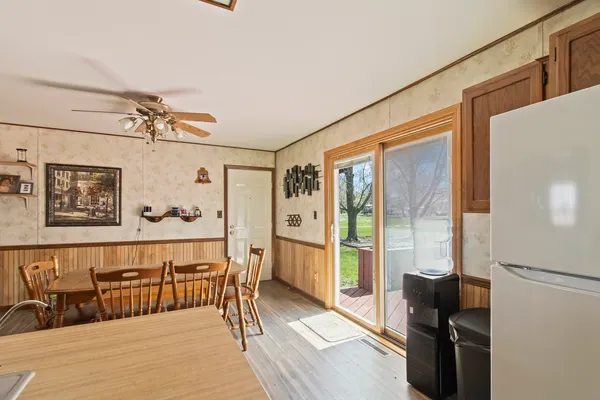 $199,900 | 812 West 3rd Street, Gilman, IL 60938