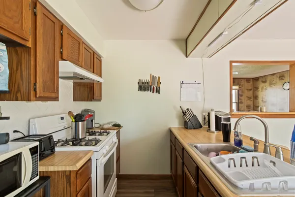 $199,900 | 812 West 3rd Street, Gilman, IL 60938