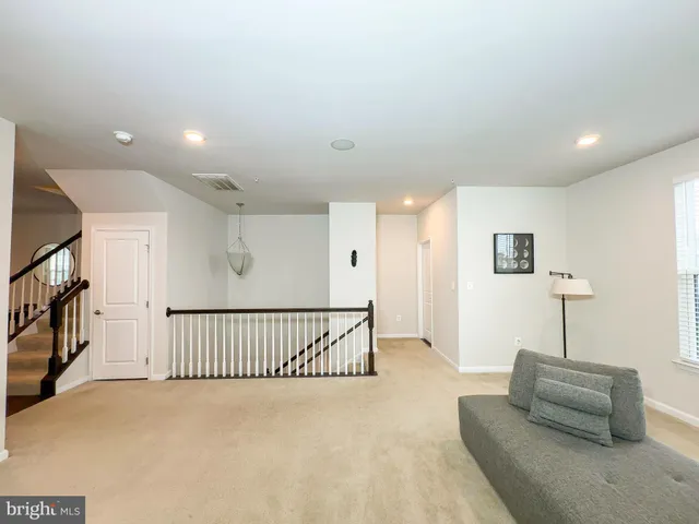 a view of livingroom with furniture