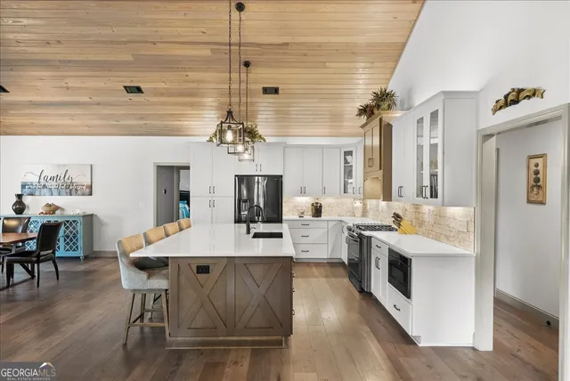 $1,250,000 | 1330 Sr-110, Waynesville, GA 31566