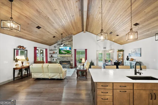 $1,250,000 | 1330 Sr-110, Waynesville, GA 31566